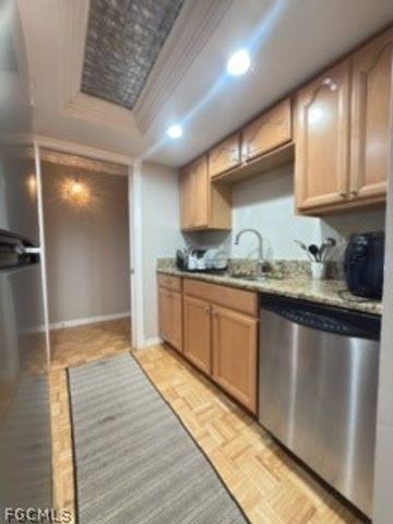 2366 E Mall DR 516, Fort Myers, FL 33901