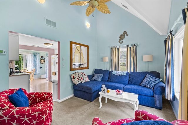6 North Road, Mattapoisett, MA 02739