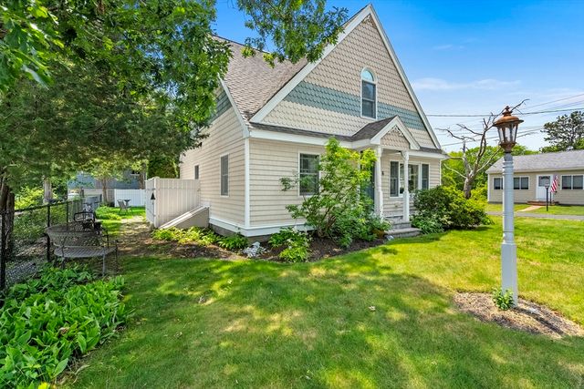6 North Road, Mattapoisett, MA 02739