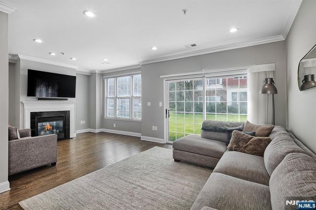 137 Abbie Court, Guttenberg, NJ 07093