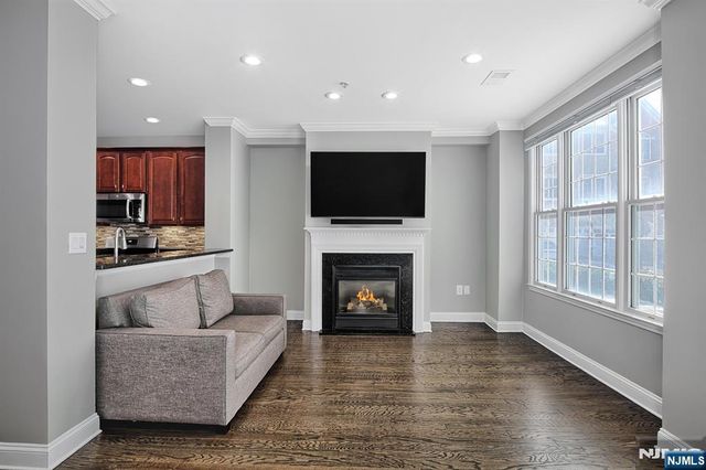 137 Abbie Court, Guttenberg, NJ 07093