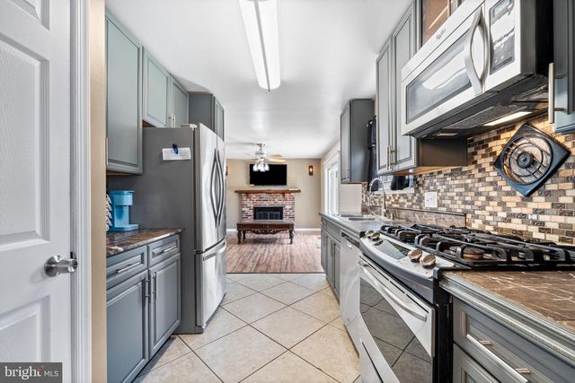 2449 SHELLEY LN, Pennsauken, NJ 08109