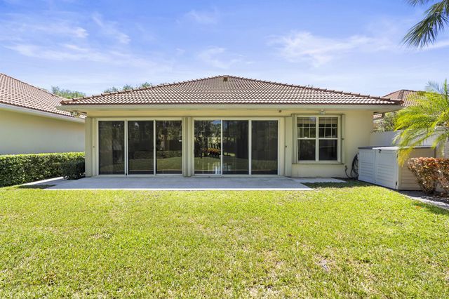 199 E Tall Oaks Circle, Palm Beach Gardens, FL 33410