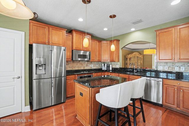4256 STUDIO PARK Avenue, Jacksonville, FL 32216