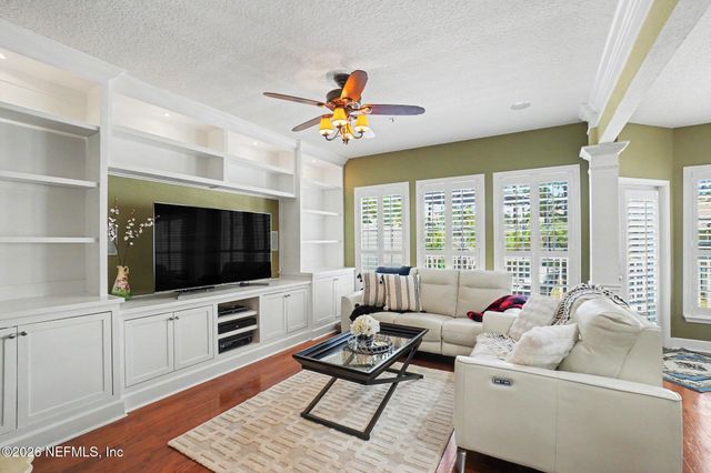 4256 STUDIO PARK Avenue, Jacksonville, FL 32216