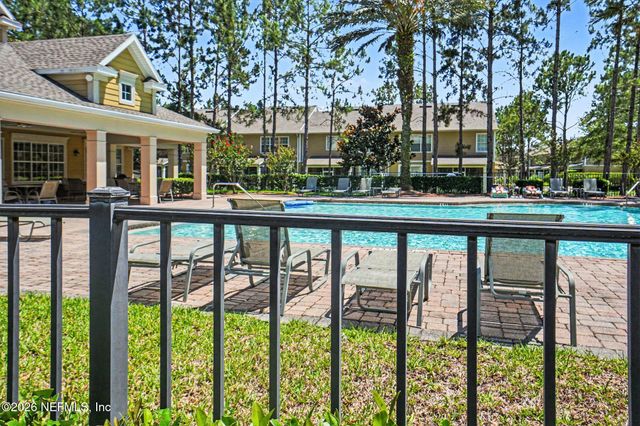 4256 STUDIO PARK Avenue, Jacksonville, FL 32216