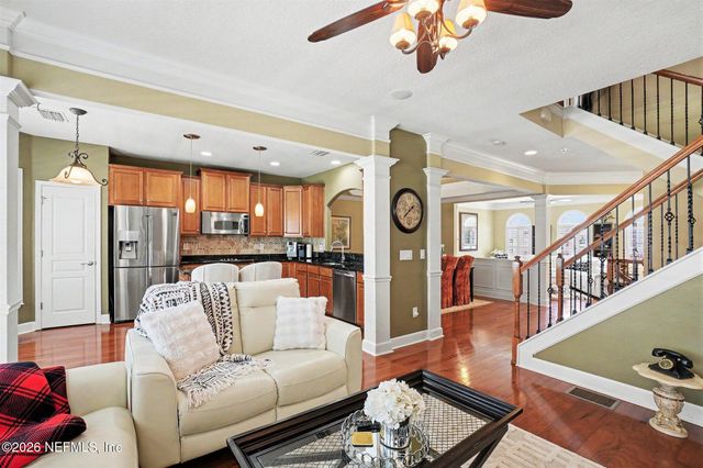 4256 STUDIO PARK Avenue, Jacksonville, FL 32216
