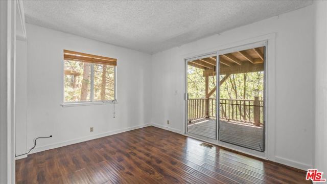 886 Sandalwood Drive, Lake Arrowhead, CA 92352