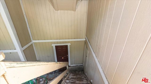 886 Sandalwood Drive, Lake Arrowhead, CA 92352