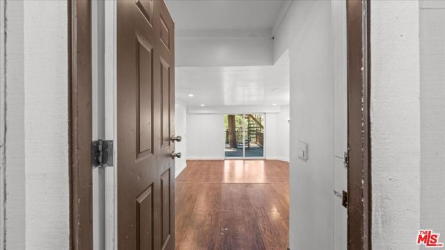 886 Sandalwood Drive, Lake Arrowhead, CA 92352