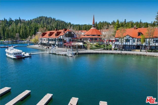 886 Sandalwood Drive, Lake Arrowhead, CA 92352