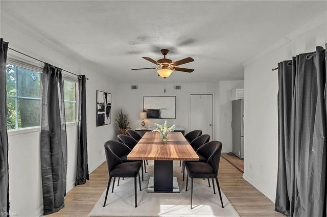 7 Red Barn Court CT, Portsmouth, VA 23703