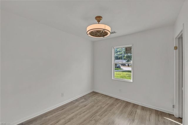 7 Red Barn Court CT, Portsmouth, VA 23703