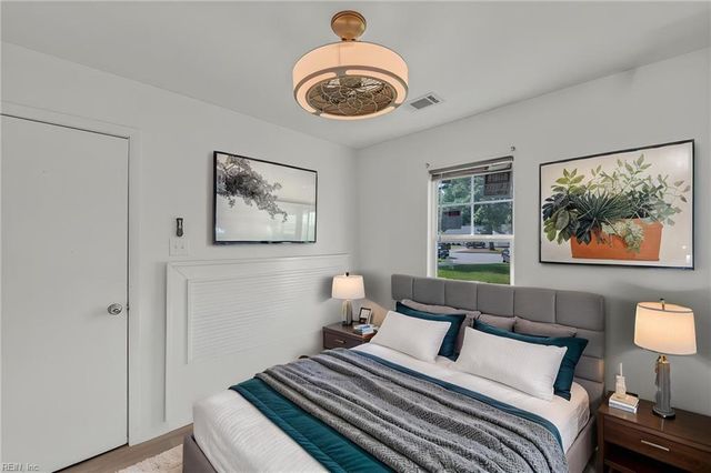 7 Red Barn Court CT, Portsmouth, VA 23703
