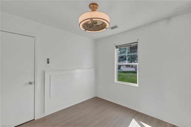 7 Red Barn Court CT, Portsmouth, VA 23703