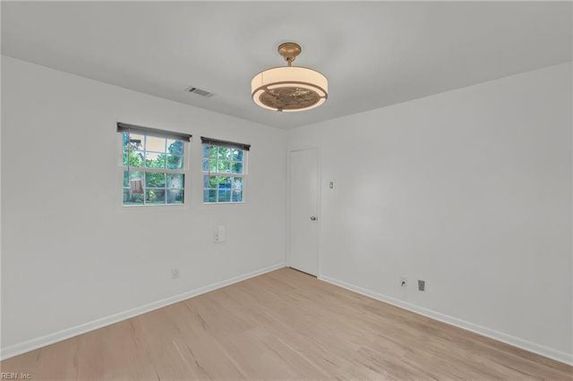 7 Red Barn Court CT, Portsmouth, VA 23703