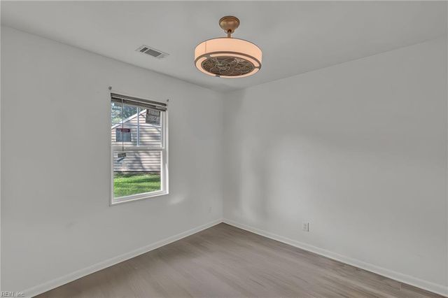 7 Red Barn Court CT, Portsmouth, VA 23703