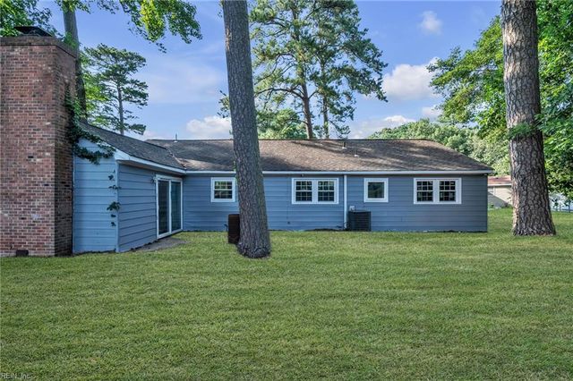 7 Red Barn Court CT, Portsmouth, VA 23703