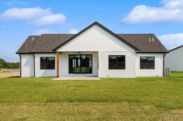 577 Tea Olive Blvd, O'fallon, IL 62269