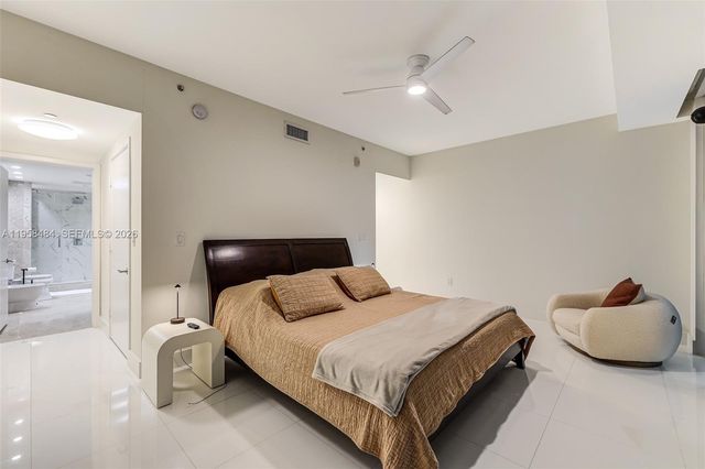 6000 Collins Ave 112, Miami Beach, FL 33140