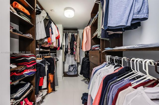 6000 Collins Ave 112, Miami Beach, FL 33140