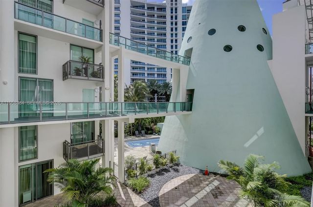6000 Collins Ave 112, Miami Beach, FL 33140
