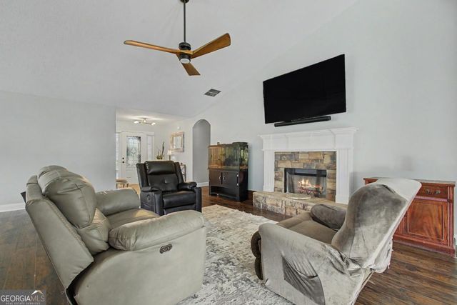 637 High Meadow Drive, Jefferson, GA 30549