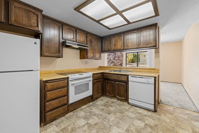 731 Mikkelsen Dr, Auburn, CA 95603