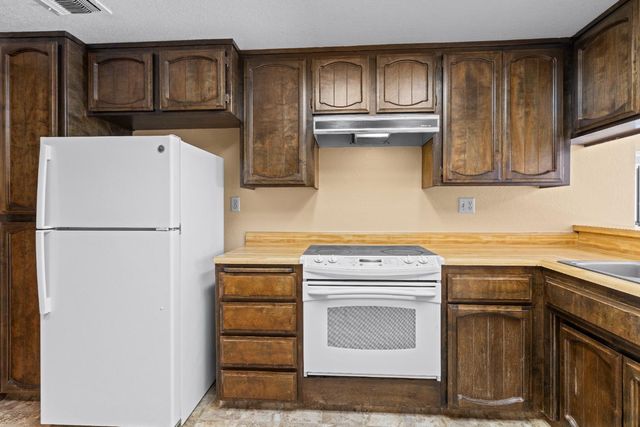 731 Mikkelsen Dr, Auburn, CA 95603