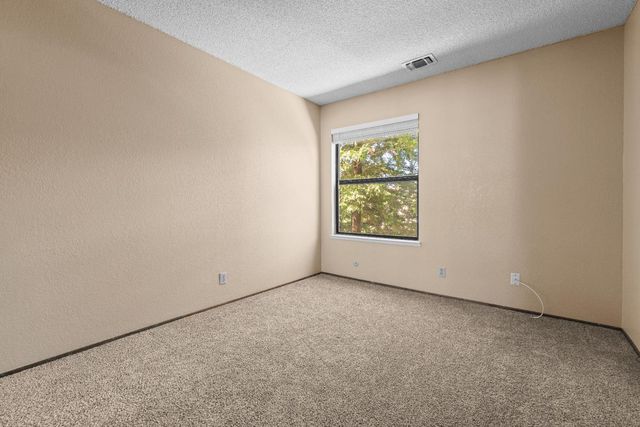 731 Mikkelsen Dr, Auburn, CA 95603