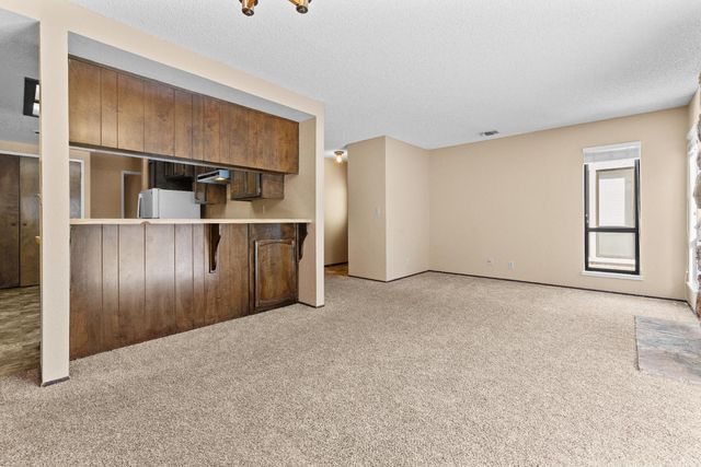 731 Mikkelsen Dr, Auburn, CA 95603