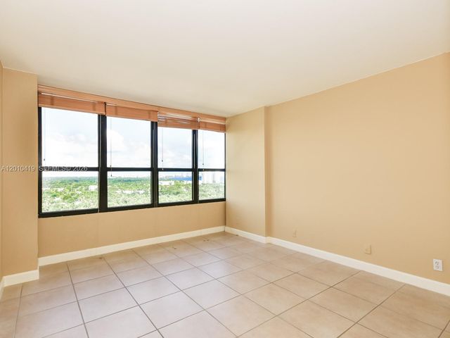 780 NE 69th St 1908, Miami, FL 33138