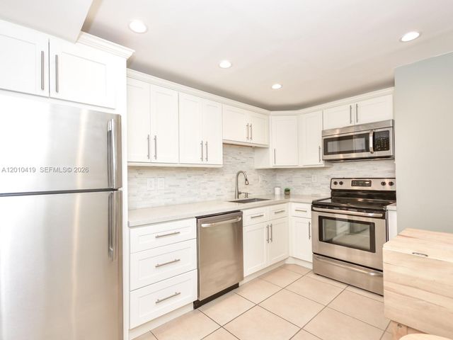 780 NE 69th St 1908, Miami, FL 33138