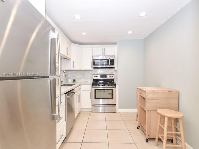 780 NE 69th St 1908, Miami, FL 33138