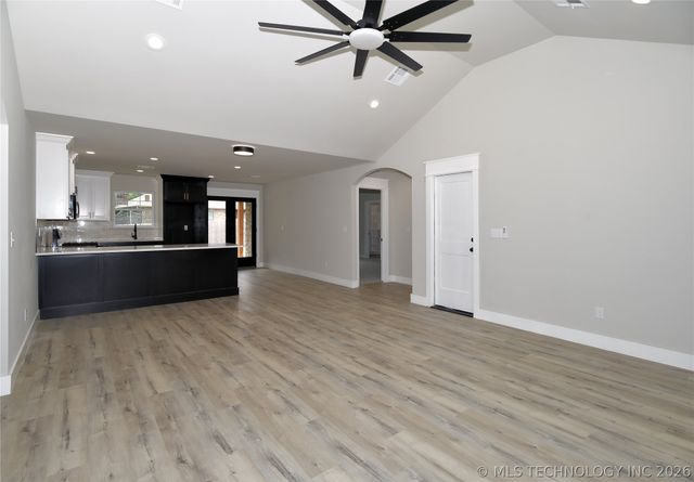 677 Texoma Place, Mannford, OK 74044