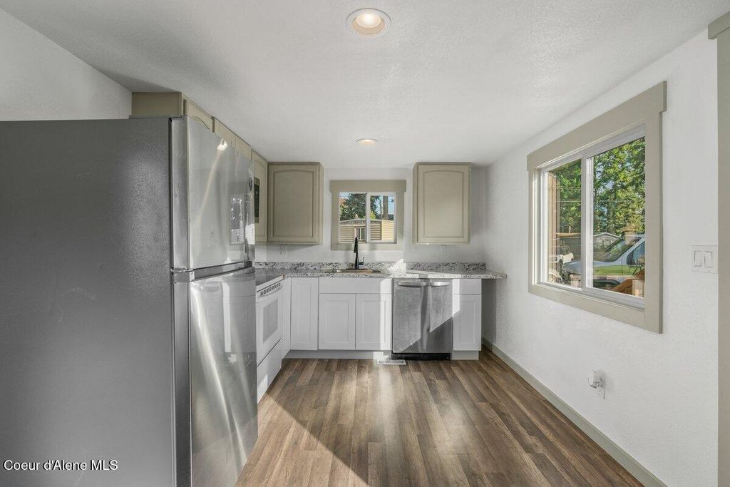 162 W STRATUS LN, Coeur d'Alene, ID 83815 photo 11