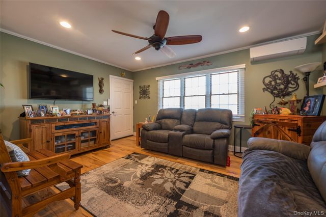 2941 Harvey Avenue, Oceanside, NY 11572