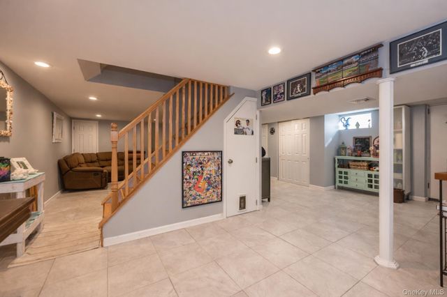 2941 Harvey Avenue, Oceanside, NY 11572