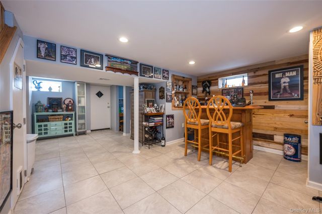 2941 Harvey Avenue, Oceanside, NY 11572