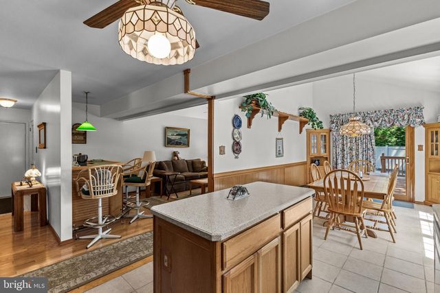 12 MORRIS DRIVE, Sicklerville, NJ 08081
