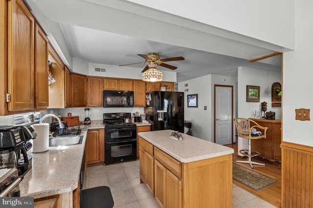 12 MORRIS DRIVE, Sicklerville, NJ 08081