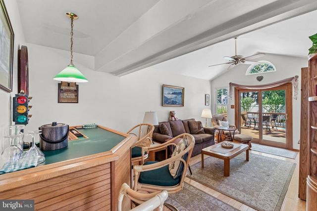 12 MORRIS DRIVE, Sicklerville, NJ 08081