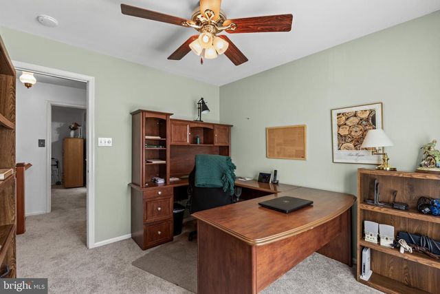12 MORRIS DRIVE, Sicklerville, NJ 08081