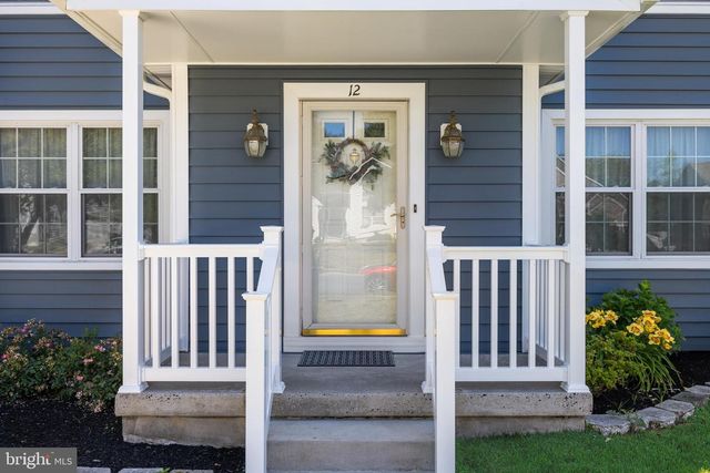 12 MORRIS DRIVE, Sicklerville, NJ 08081