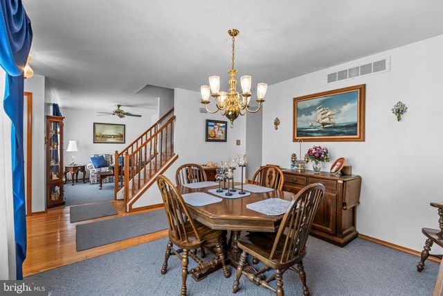 12 MORRIS DRIVE, Sicklerville, NJ 08081