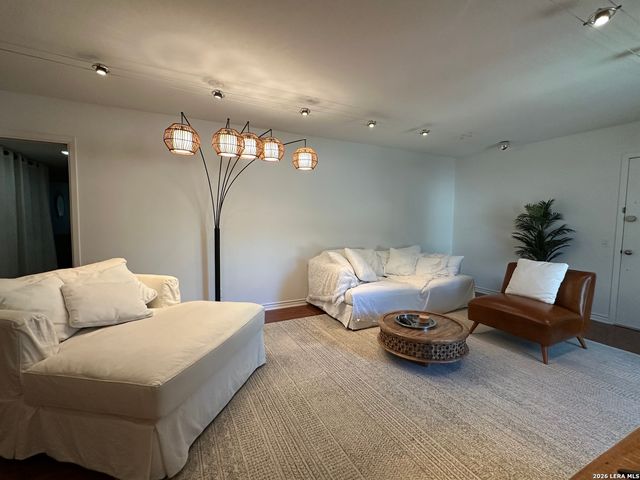 7500 Callaghan Rd Apt 262, San Antonio, TX 78229