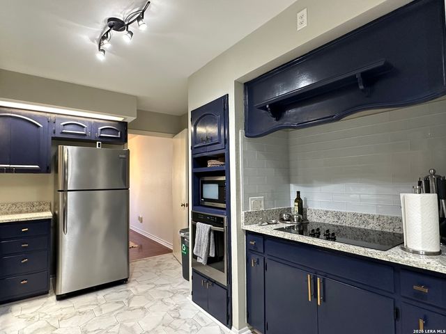 7500 Callaghan Rd Apt 262, San Antonio, TX 78229