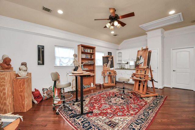 4046 Woodfox Street, Houston, TX 77025