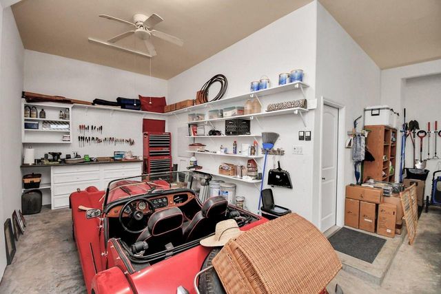 4046 Woodfox Street, Houston, TX 77025