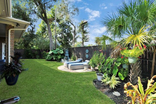4046 Woodfox Street, Houston, TX 77025
